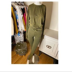 2 piece set